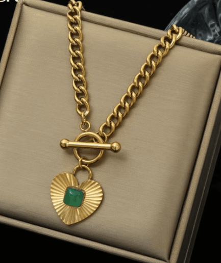 Necklace Green Heart