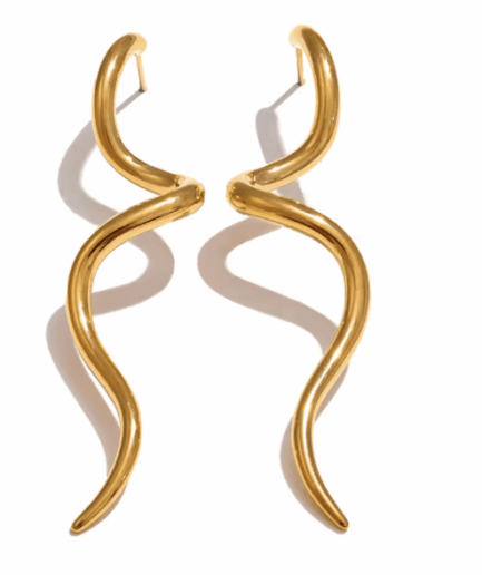 Lili Curl Golden Erarings