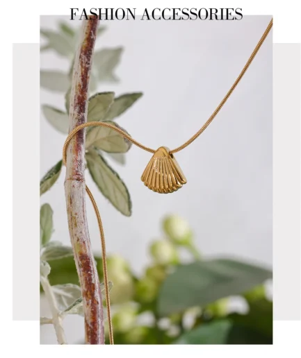 Shell Gold Necklace
